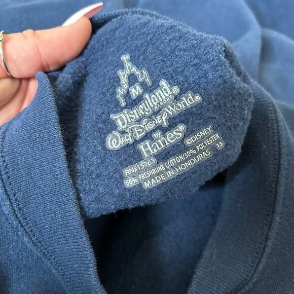 Disneyland World Resorts Mickey in Santa Hat Navy Sweatshirt Christmas SZ M - Picture 6 of 6